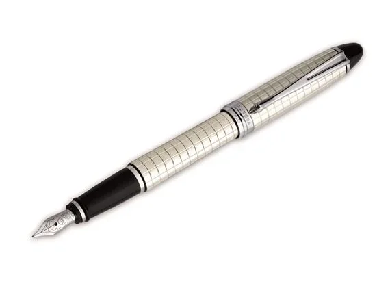Aurora Ipsilon Sterling Quadra Fountain Pen