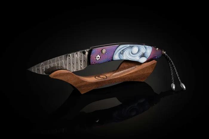 Knife Stand