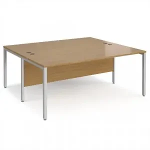 Maestro 25 back to back straight desks 1800mm x 1600mm – silver bench leg frame, oak top