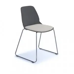 Strut chair with seat pad and chrome sled frame – grey
