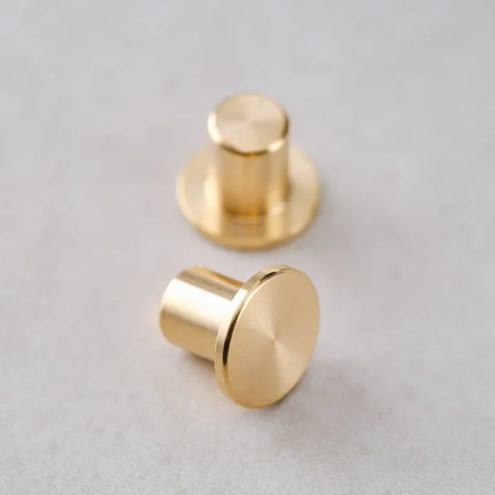 Studio Pad – Studs x2
